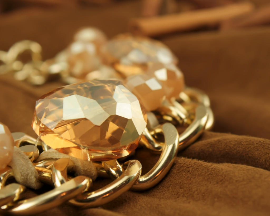 Vendre un bijou avec une pierre précieuse mode d’emploi or expertise